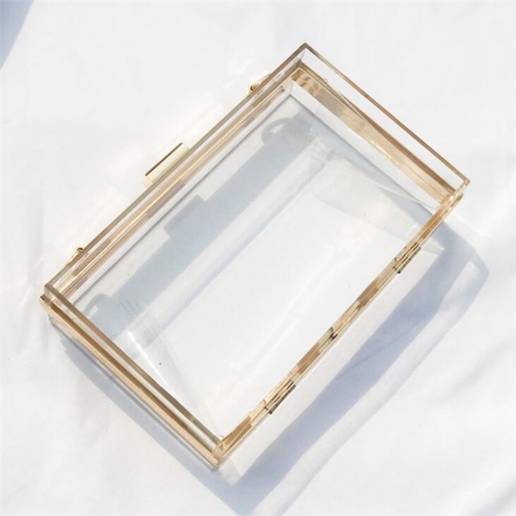 Clear Acrylic Box Clutch Bag With Crossbody Strap - Picture 4 of 6